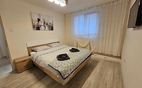 Central Crib